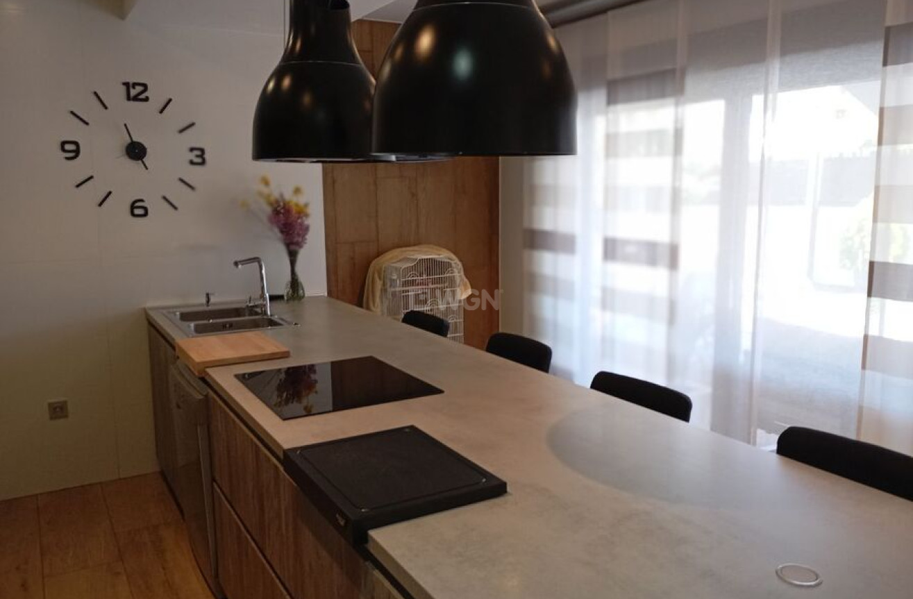Odsprzedaż - Villa - Daya Nueva - Costa Blanca