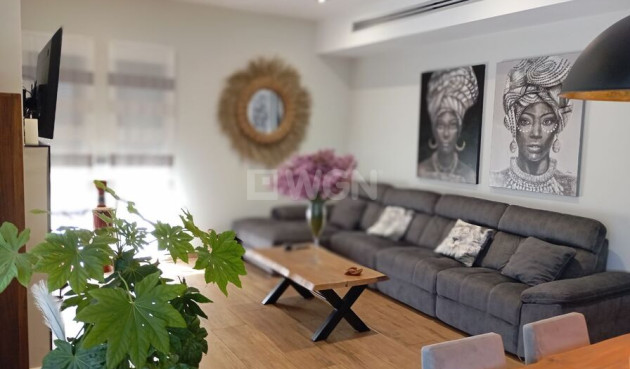 Odsprzedaż - Villa - Daya Nueva - Costa Blanca