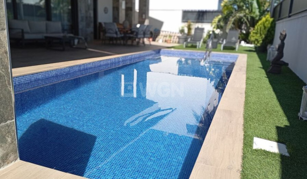 Odsprzedaż - Villa - Daya Nueva - Costa Blanca