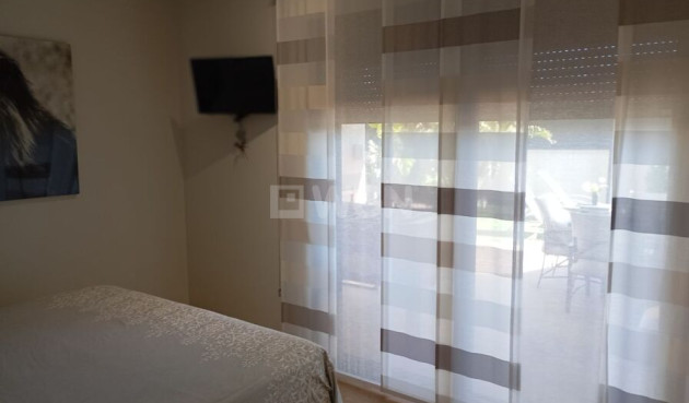 Odsprzedaż - Villa - Daya Nueva - Costa Blanca