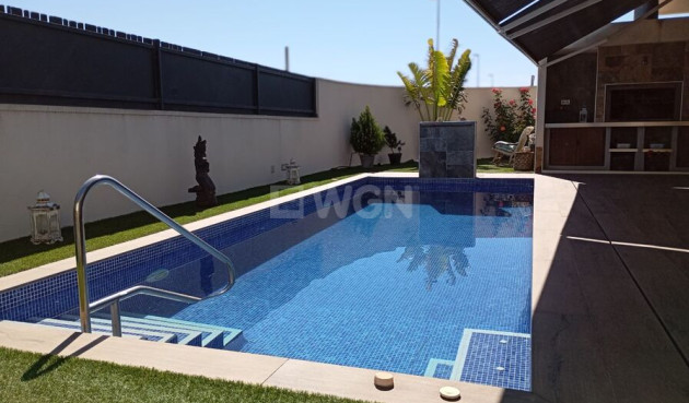 Odsprzedaż - Villa - Daya Nueva - Costa Blanca