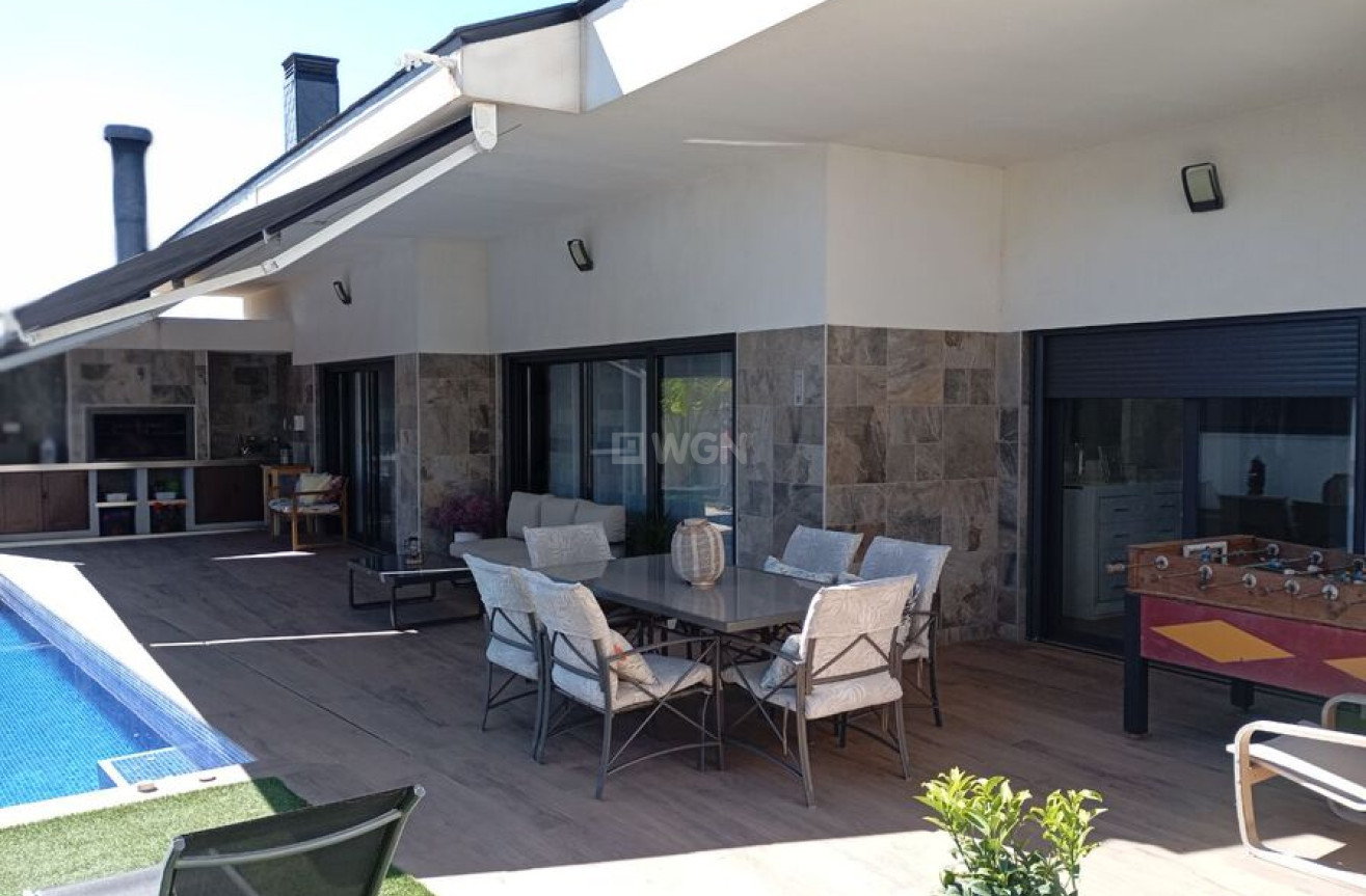 Odsprzedaż - Villa - Daya Nueva - Costa Blanca