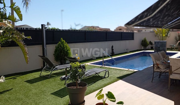 Odsprzedaż - Villa - Daya Nueva - Costa Blanca