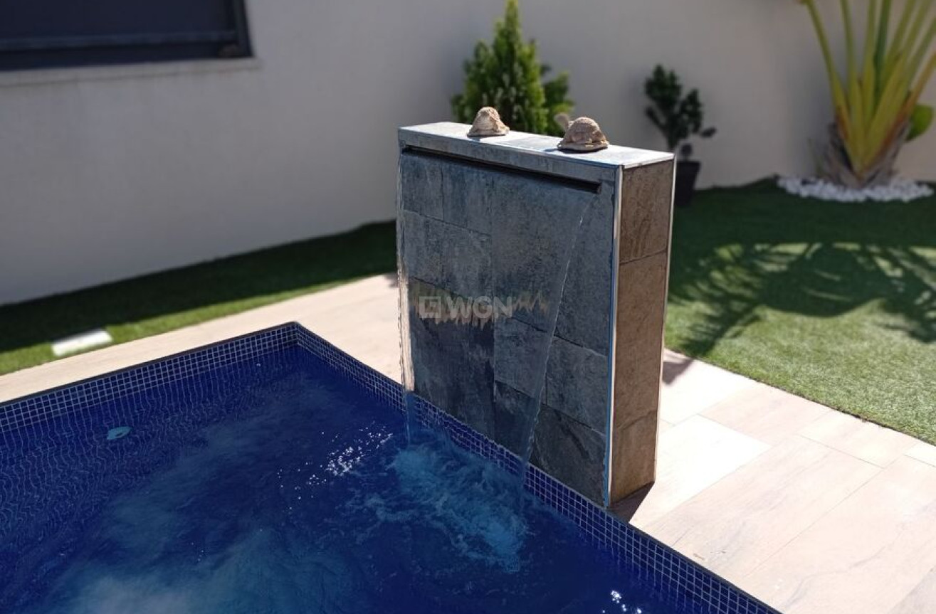 Odsprzedaż - Villa - Daya Nueva - Costa Blanca