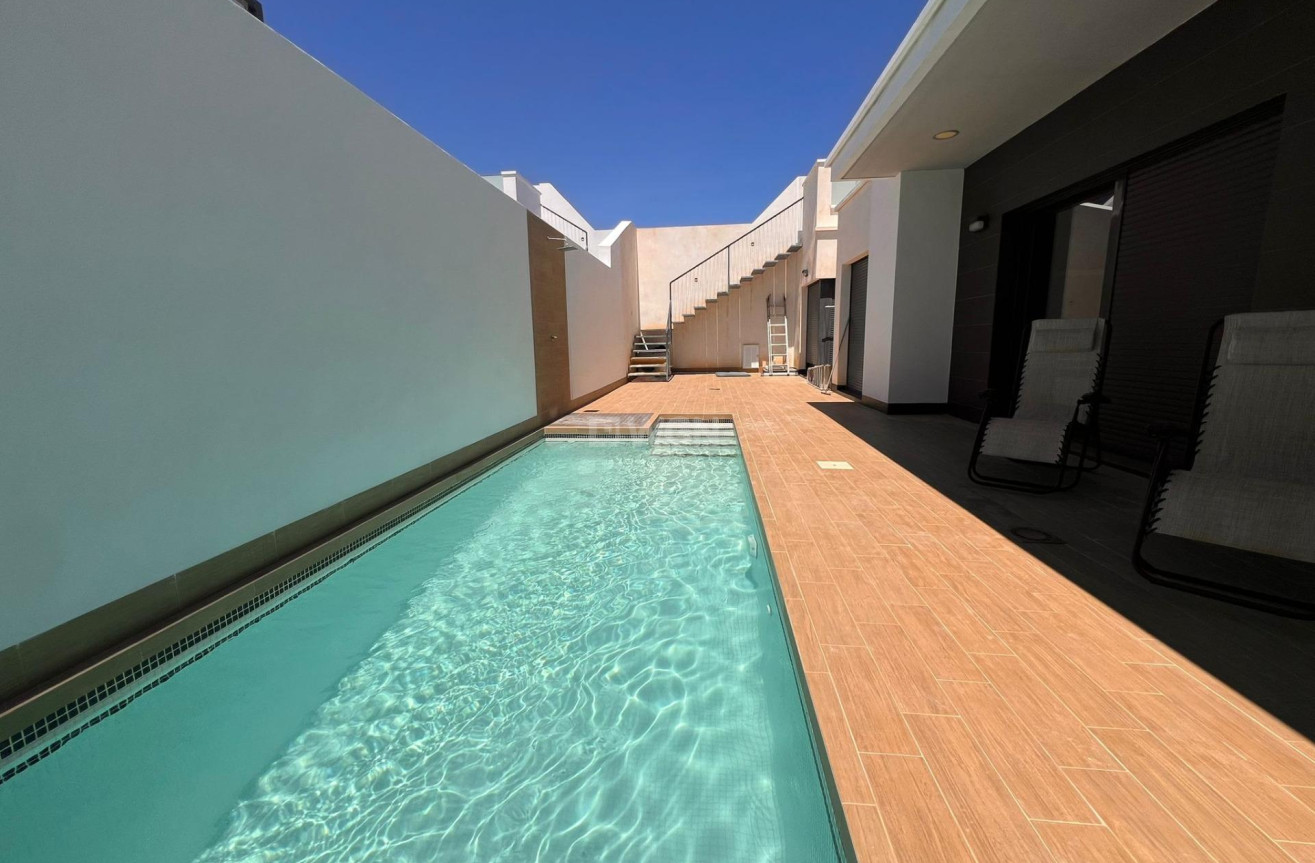 Odsprzedaż - Villa - Orihuela Costa - Lomas de Cabo Roig