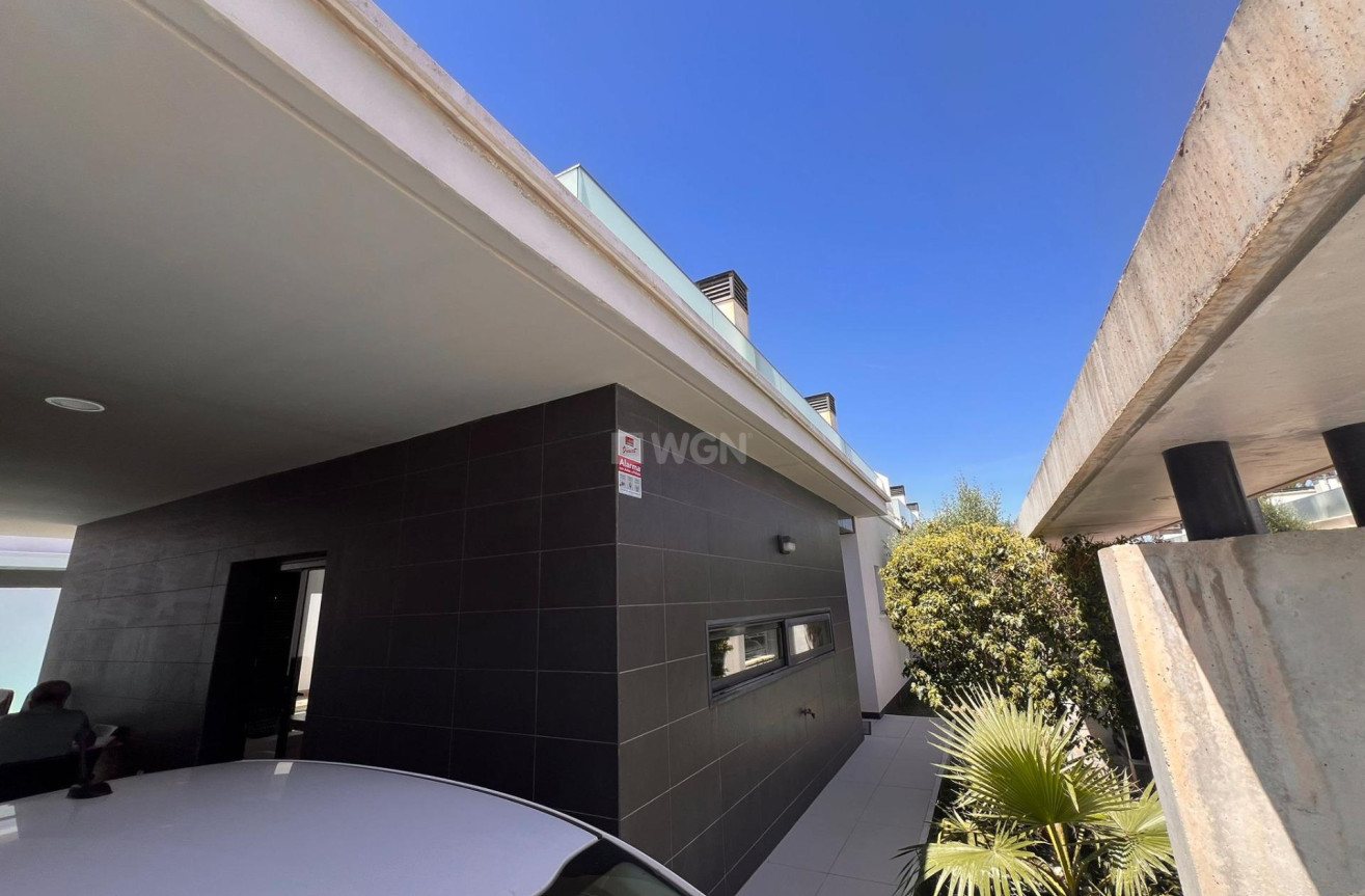 Odsprzedaż - Villa - Orihuela Costa - Lomas de Cabo Roig