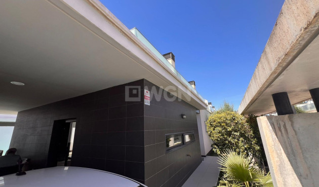 Odsprzedaż - Villa - Orihuela Costa - Lomas de Cabo Roig