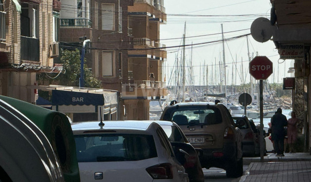 Odsprzedaż - Mieszkanie w bloku - Torrevieja - Acequion