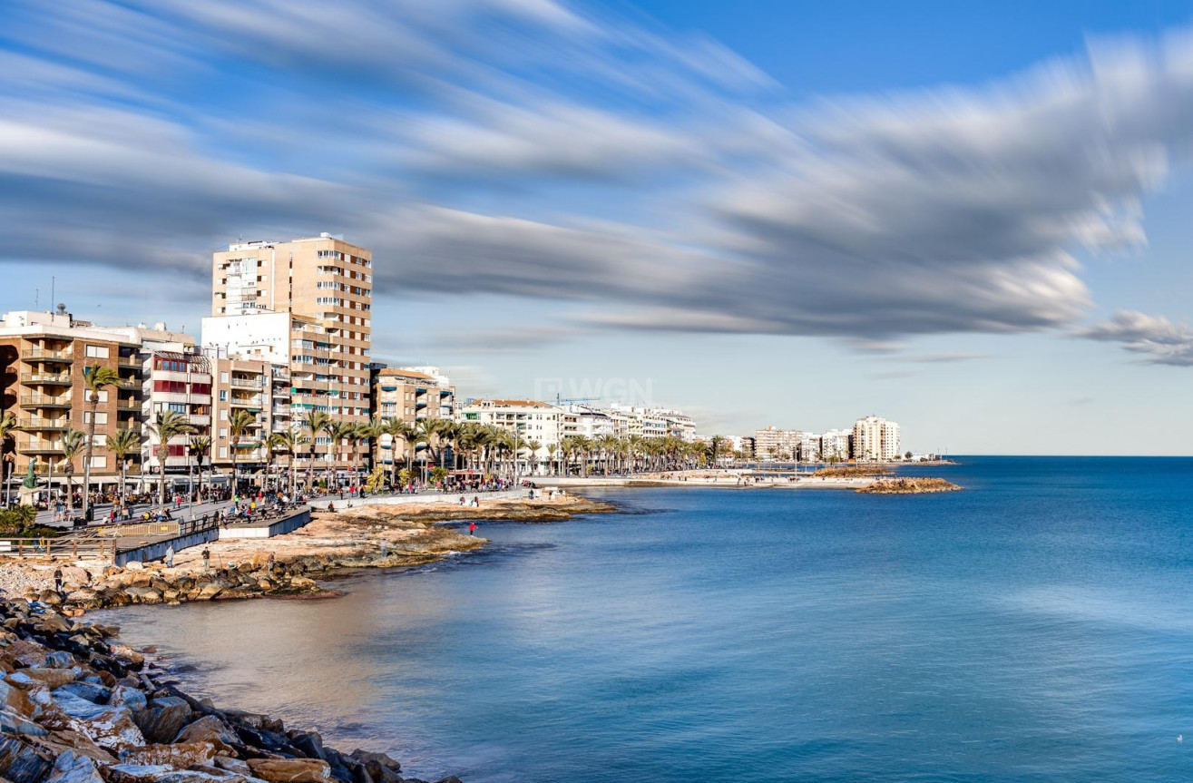 Odsprzedaż - Mieszkanie w bloku - Torrevieja - Acequion