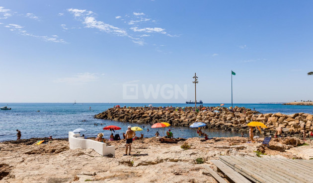 Odsprzedaż - Mieszkanie w bloku - Torrevieja - Acequion