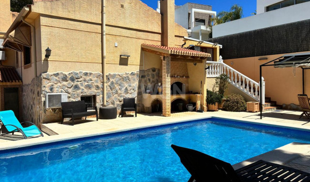 Odsprzedaż - Villa - Los Balcones - Costa Blanca