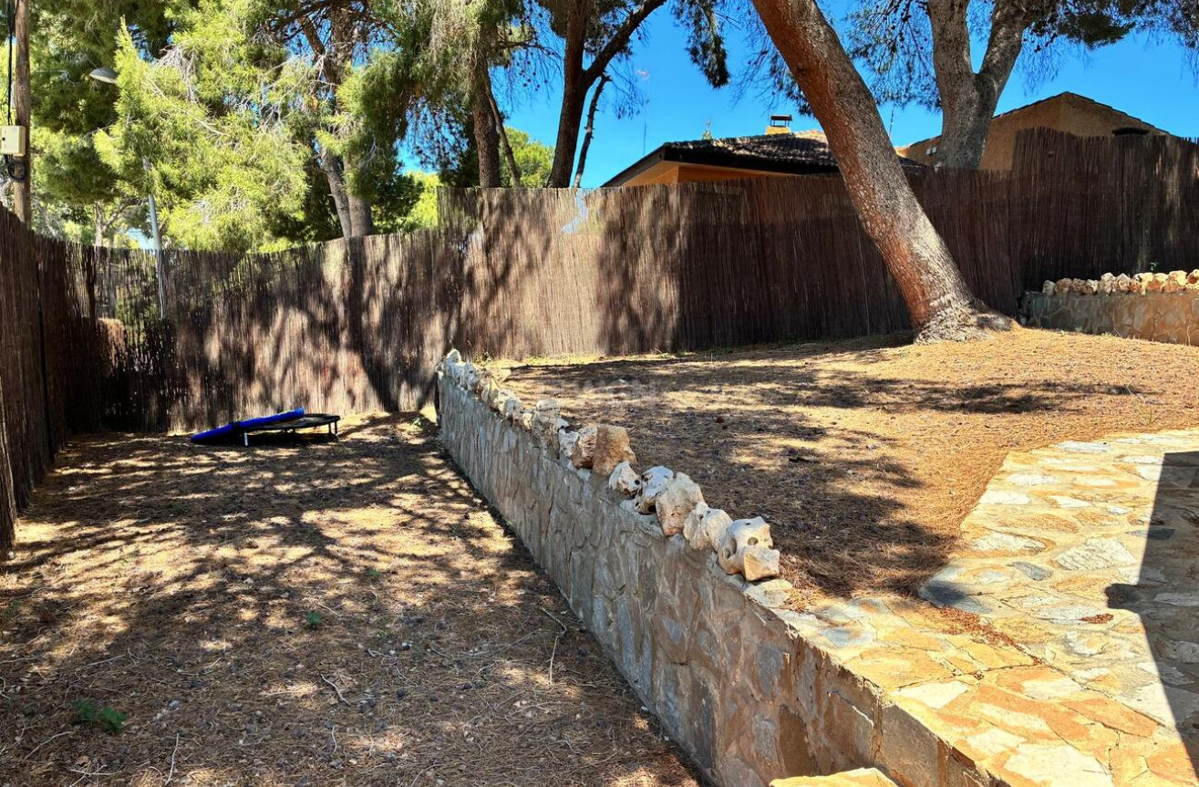 Odsprzedaż - Villa - Los Balcones - Costa Blanca