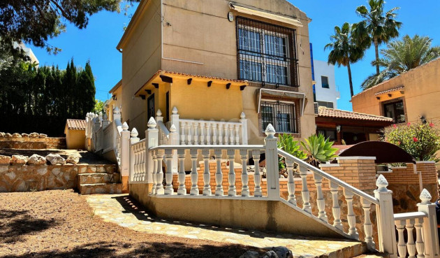 Odsprzedaż - Villa - Los Balcones - Costa Blanca
