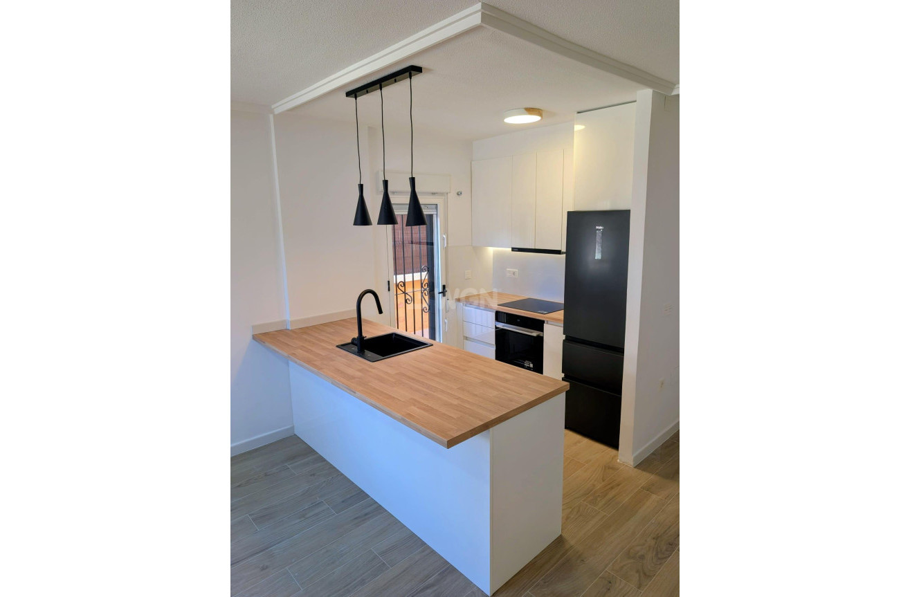 Odsprzedaż - Villa - Orihuela Costa - Costa Blanca