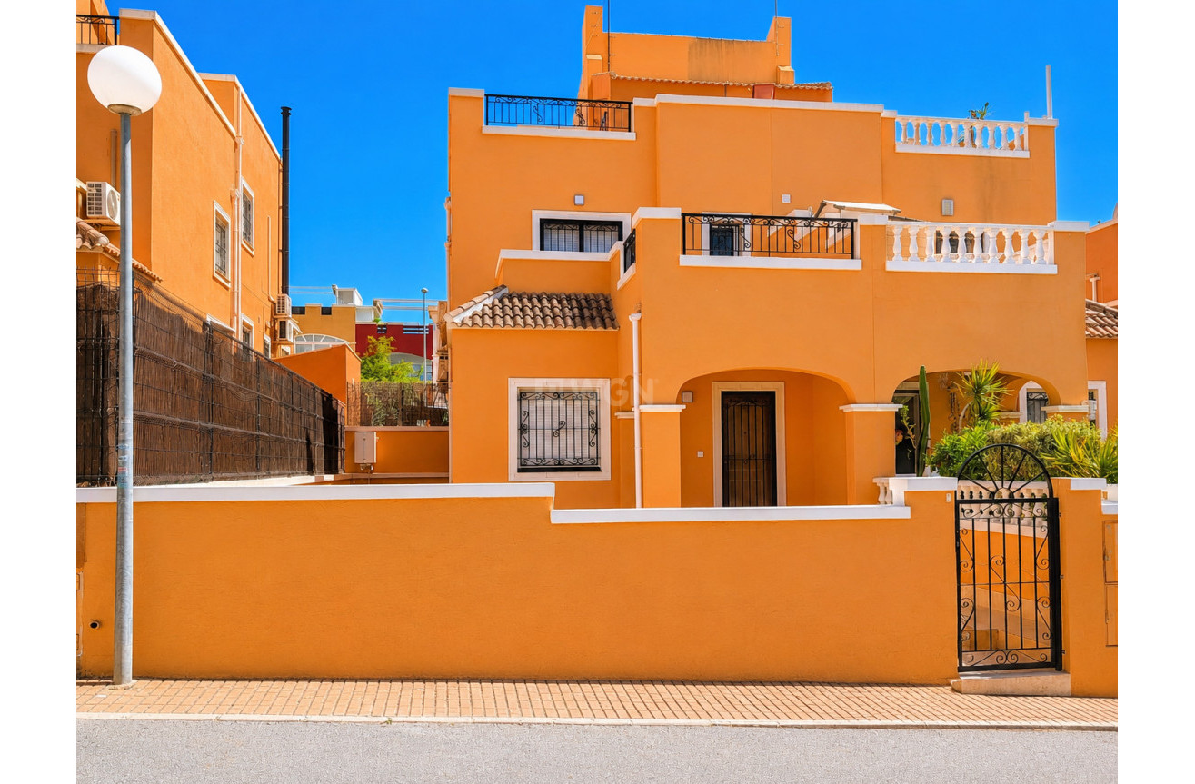 Odsprzedaż - Villa - Orihuela Costa - Costa Blanca