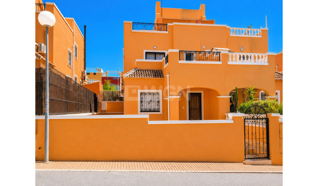 Odsprzedaż - Villa - Orihuela Costa - Costa Blanca