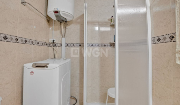 Odsprzedaż - Mieszkanie w bloku - Torrevieja - Costa Blanca
