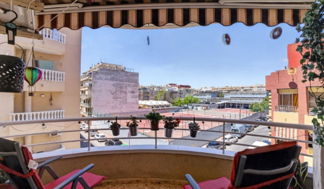 Odsprzedaż - Mieszkanie w bloku - Torrevieja - Costa Blanca
