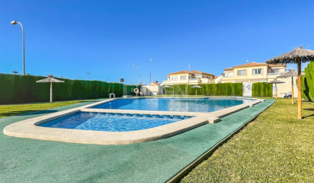 Odsprzedaż - Bungalow - Orihuela Costa - Costa Blanca