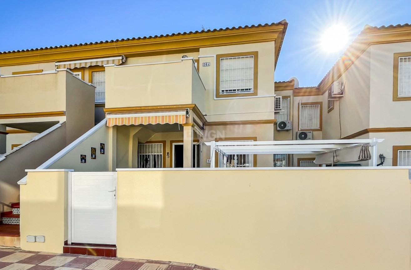 Odsprzedaż - Bungalow - Orihuela Costa - Costa Blanca