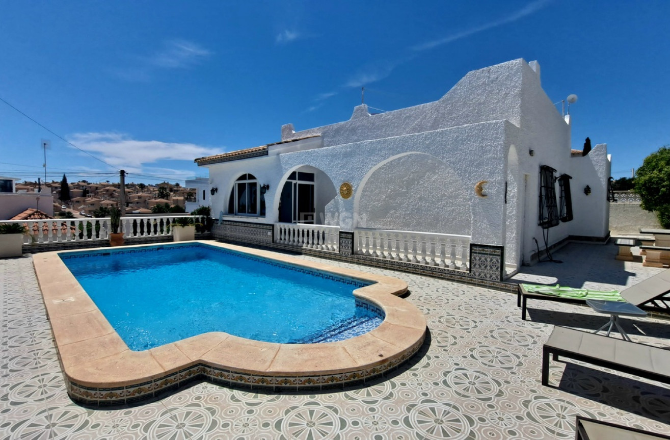 Odsprzedaż - Villa - San Miguel de Salinas - Inland