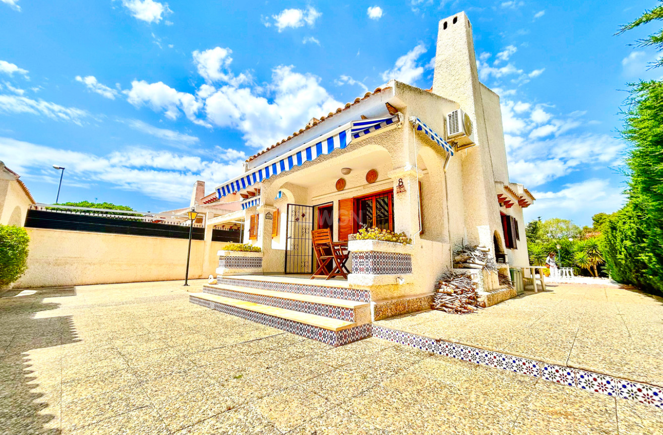 Odsprzedaż - Villa - La Zenia - Costa Blanca