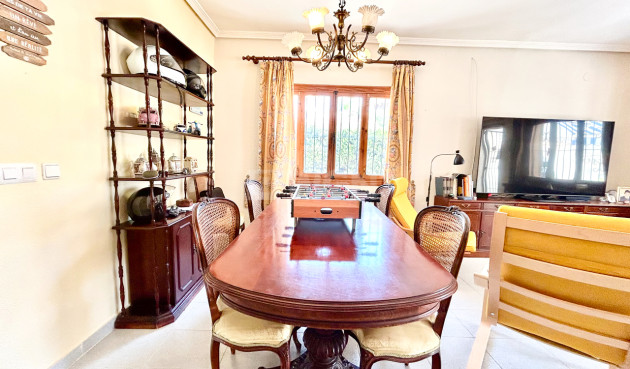 Odsprzedaż - Villa - La Zenia - Costa Blanca