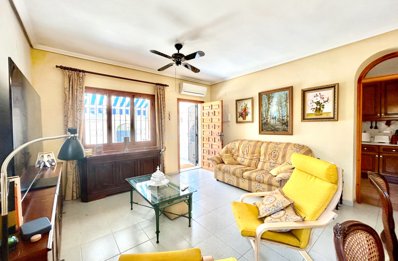 Odsprzedaż - Villa - La Zenia - Costa Blanca