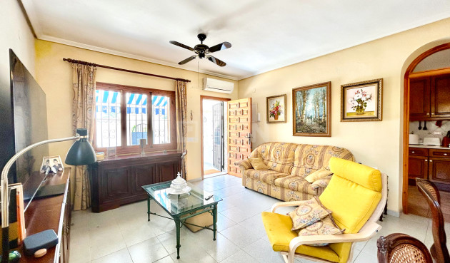 Odsprzedaż - Villa - La Zenia - Costa Blanca