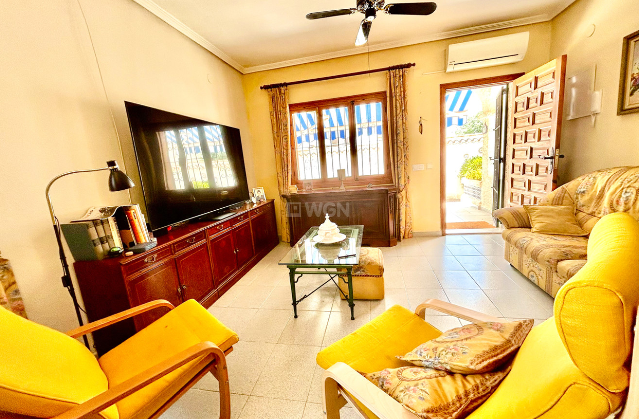 Odsprzedaż - Villa - La Zenia - Costa Blanca