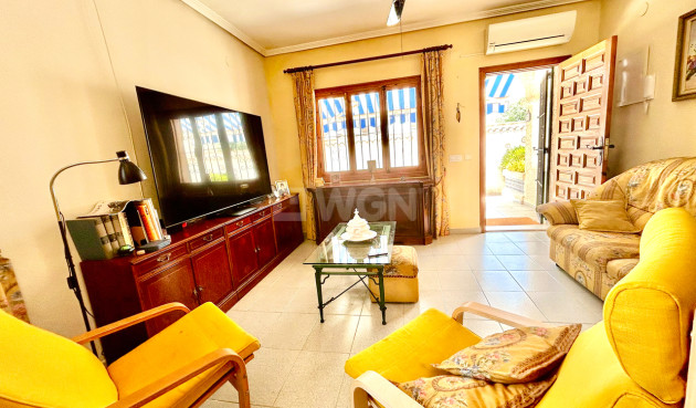 Odsprzedaż - Villa - La Zenia - Costa Blanca