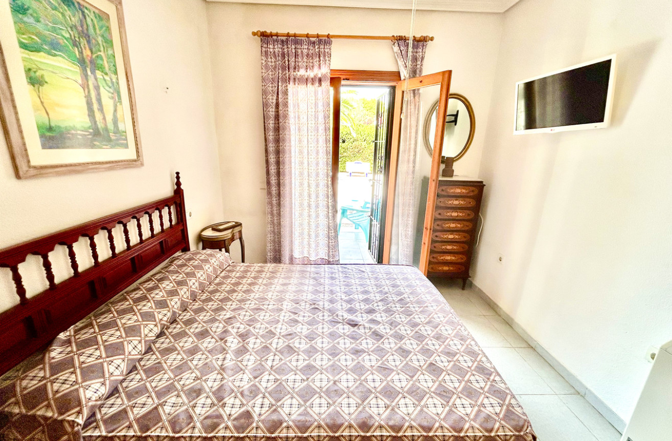 Odsprzedaż - Villa - La Zenia - Costa Blanca