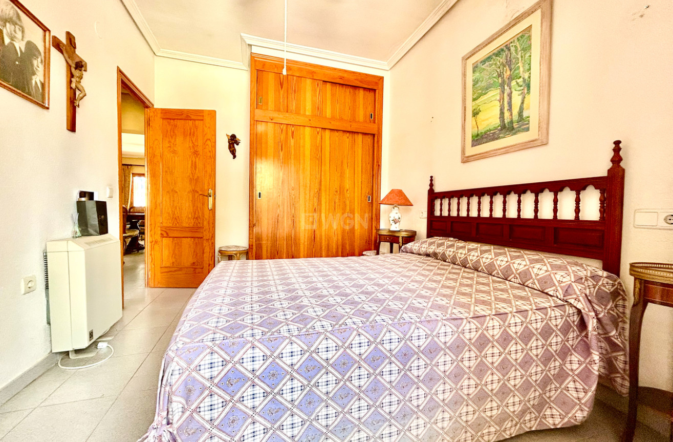 Odsprzedaż - Villa - La Zenia - Costa Blanca