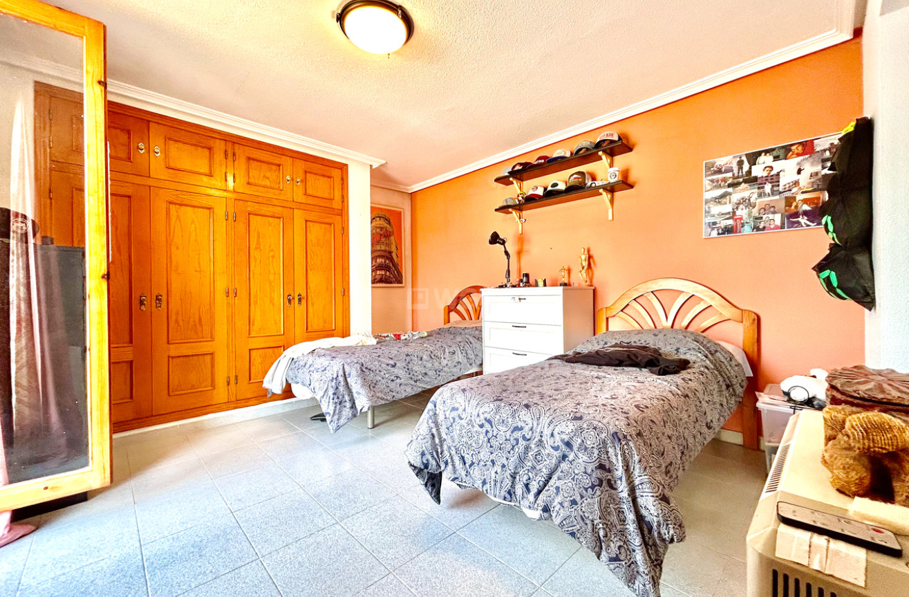 Odsprzedaż - Villa - La Zenia - Costa Blanca