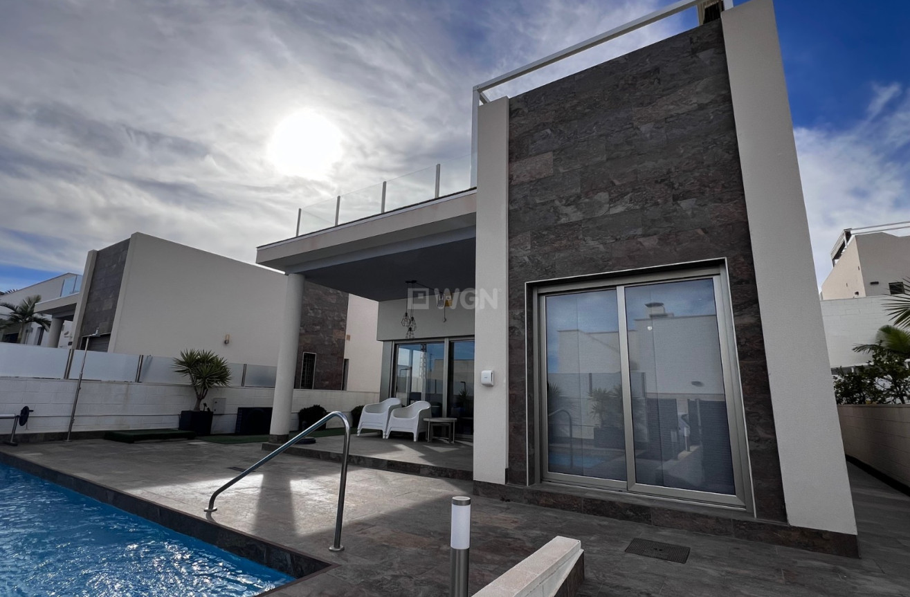 Odsprzedaż - Villa - Orihuela Costa - Costa Blanca