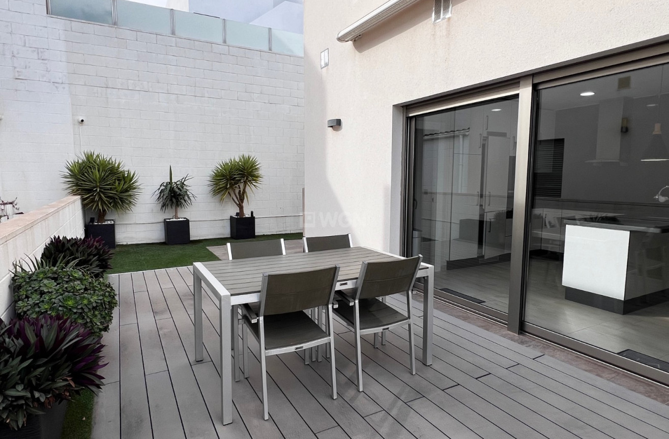 Odsprzedaż - Villa - Orihuela Costa - Costa Blanca