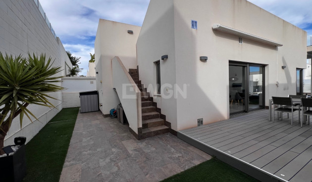 Odsprzedaż - Villa - Orihuela Costa - Costa Blanca