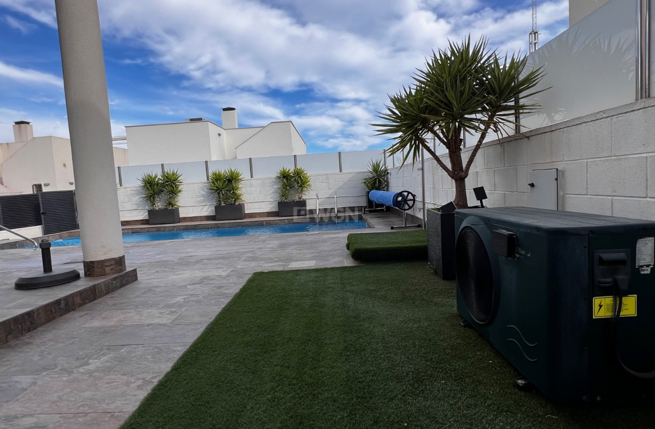 Odsprzedaż - Villa - Orihuela Costa - Costa Blanca