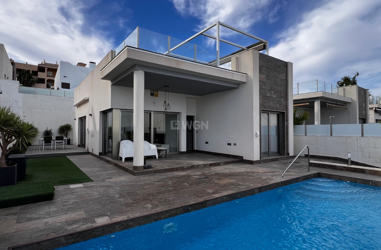 Odsprzedaż - Villa - Orihuela Costa - Costa Blanca