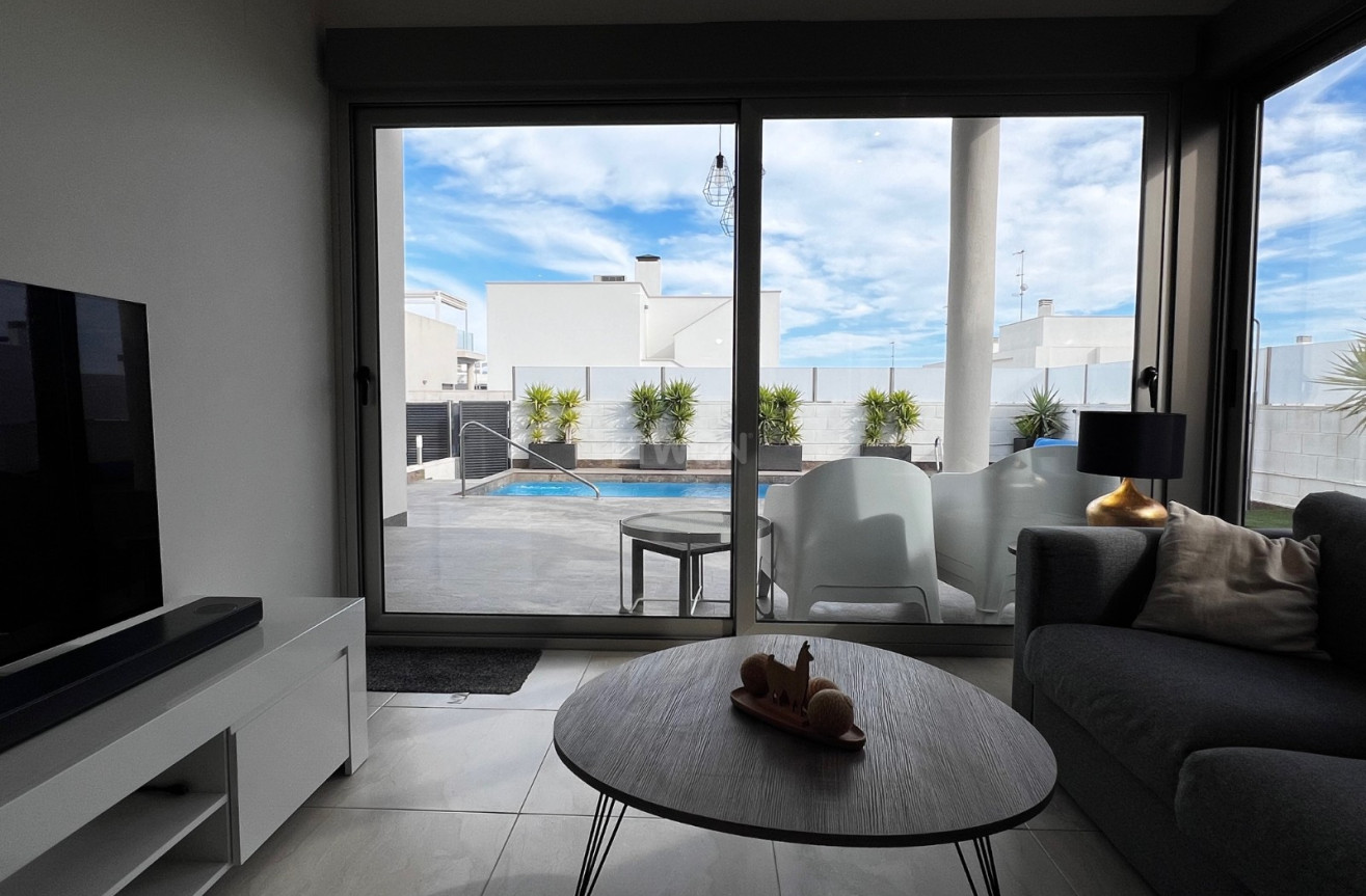 Odsprzedaż - Villa - Orihuela Costa - Costa Blanca