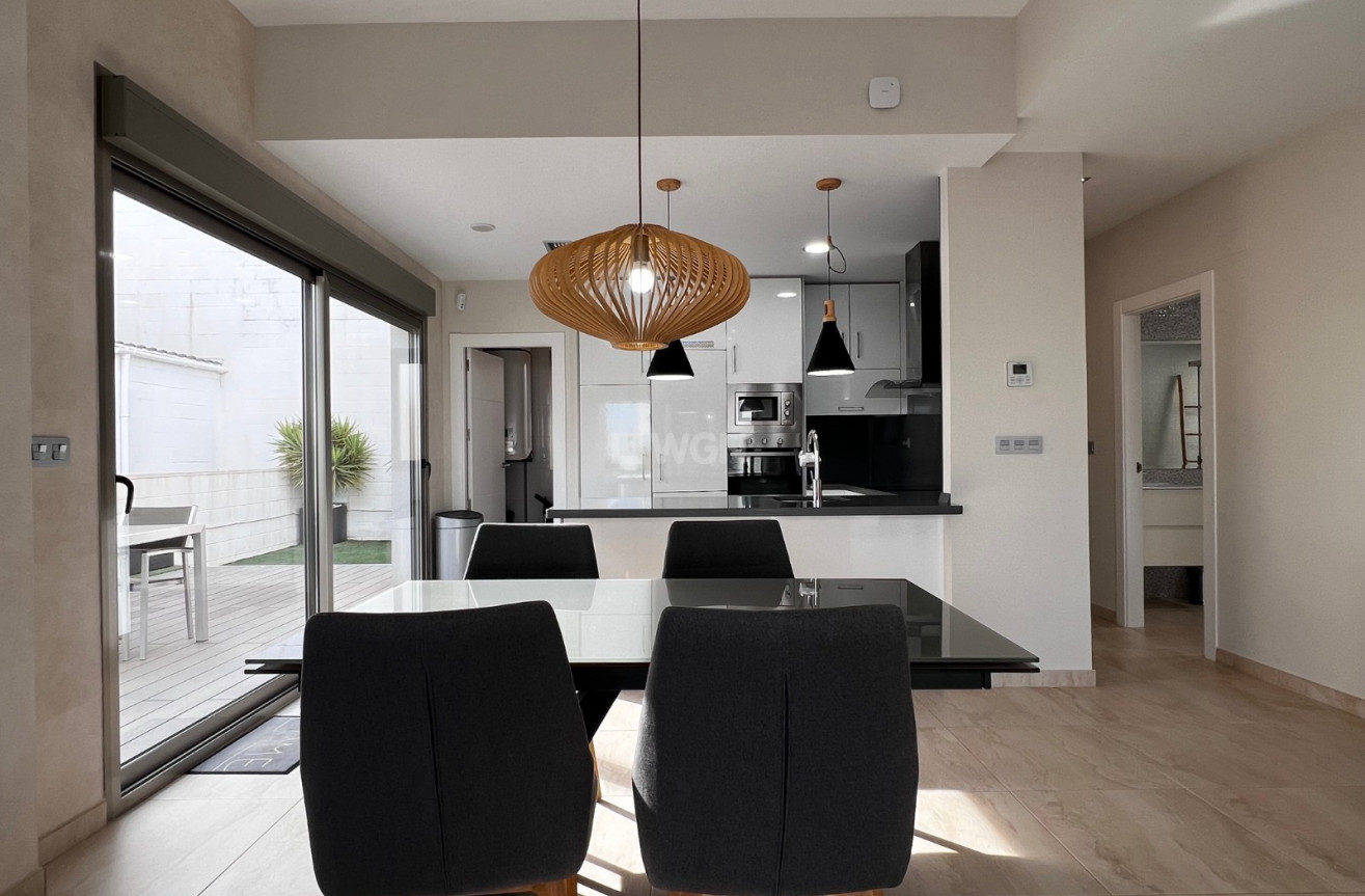 Odsprzedaż - Villa - Orihuela Costa - Costa Blanca