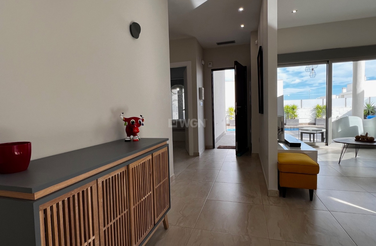 Odsprzedaż - Villa - Orihuela Costa - Costa Blanca