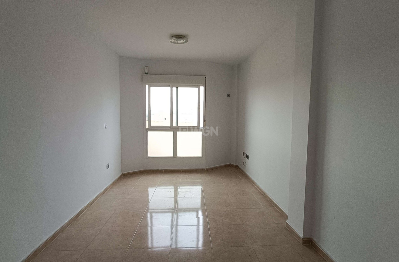 Odsprzedaż - Mieszkanie w bloku - Benijofar - Costa Blanca