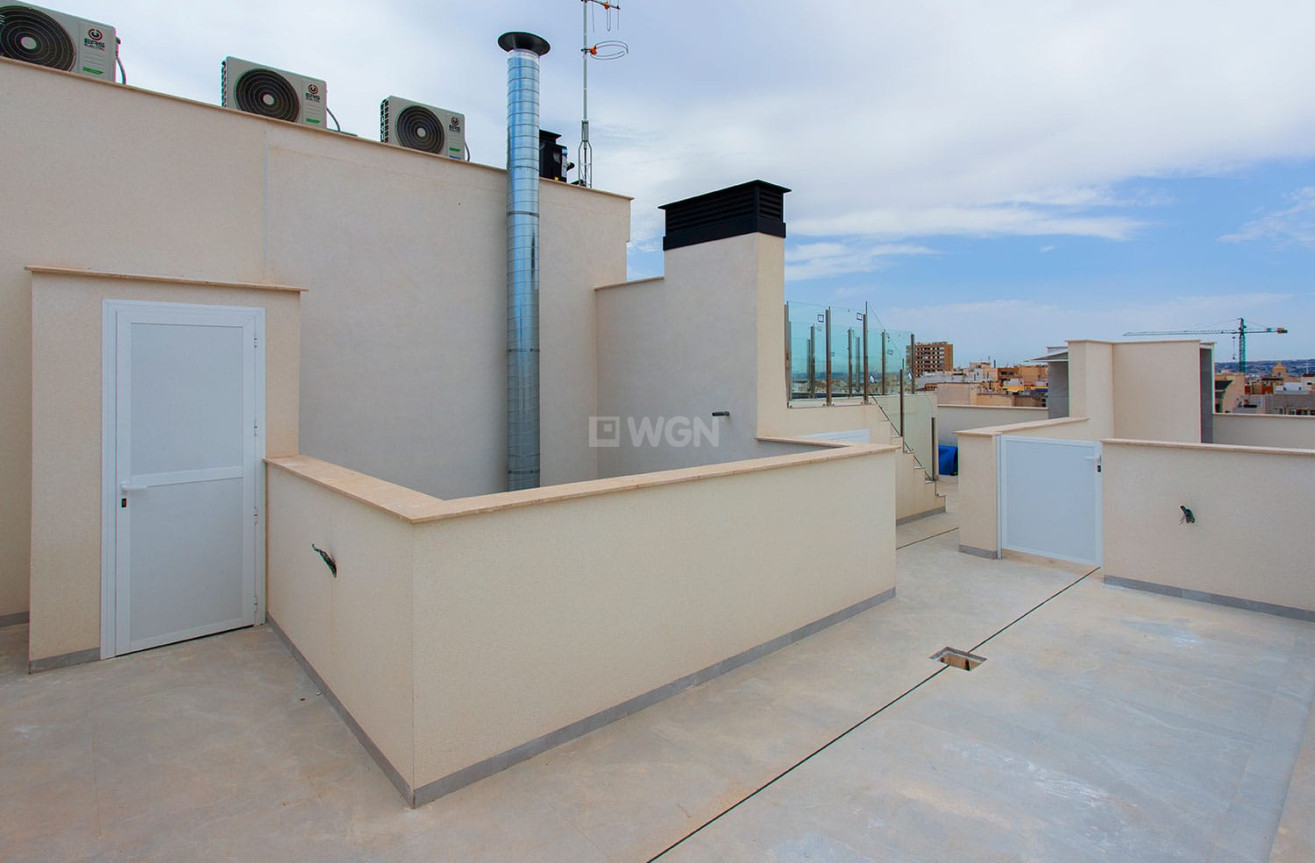 Odsprzedaż - Mieszkanie w bloku - Torrevieja - Costa Blanca