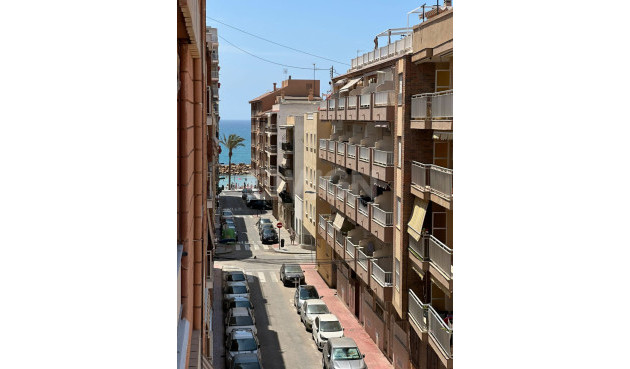 Odsprzedaż - Mieszkanie w bloku - Torrevieja - Costa Blanca