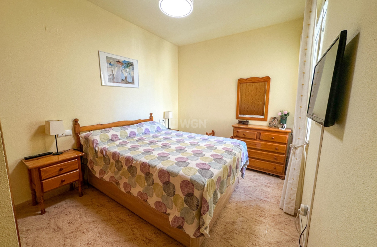 Odsprzedaż - Mieszkanie w bloku - Orihuela - Inland