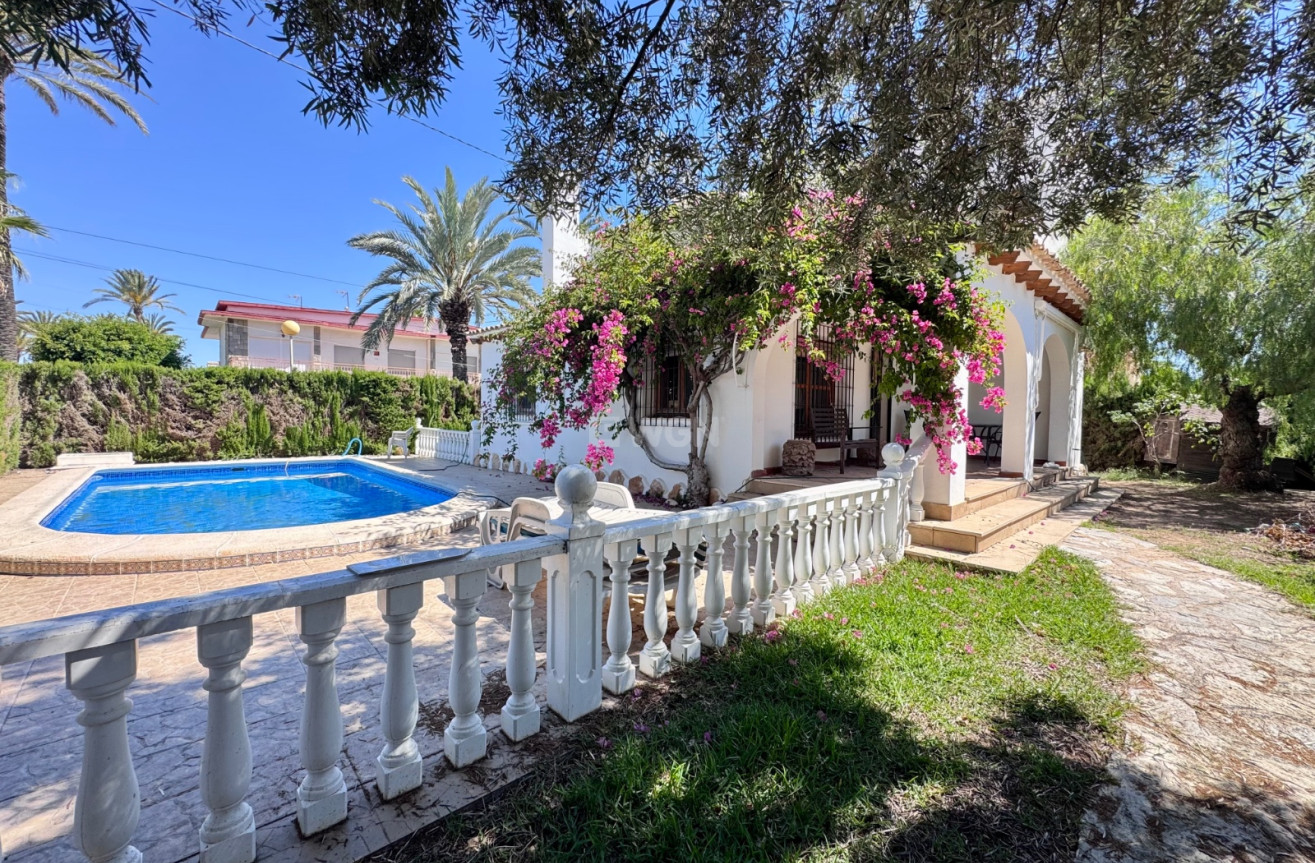 Odsprzedaż - Villa - Orihuela Costa - Costa Blanca