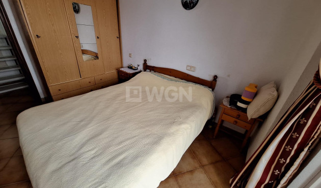 Odsprzedaż - Mieszkanie w bloku - Torrevieja - Playa de los Locos