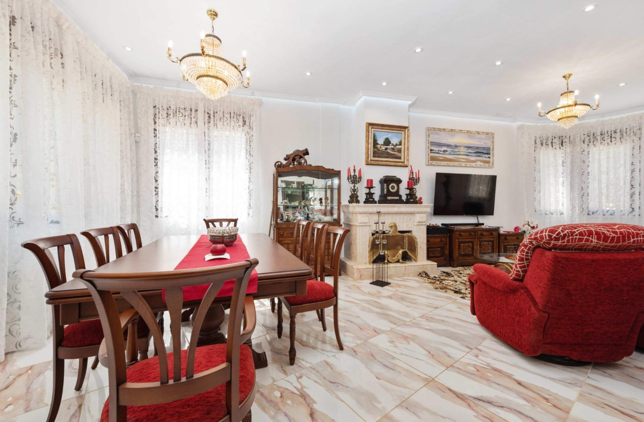 Odsprzedaż - Villa - Orihuela Costa - Costa Blanca