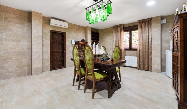 Odsprzedaż - Villa - Orihuela Costa - Costa Blanca